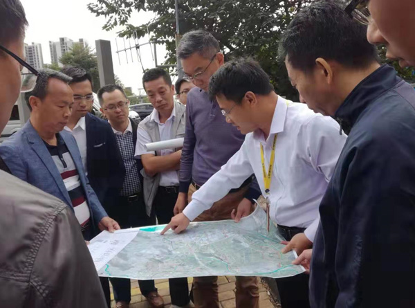 大良街道、順控環(huán)保水務等領導到金陡涌黑臭水體治理現場視察工作